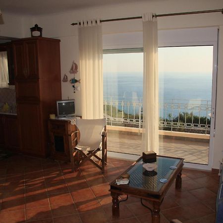 Kalivakia View Apartment Tsoukaladhes Phòng bức ảnh