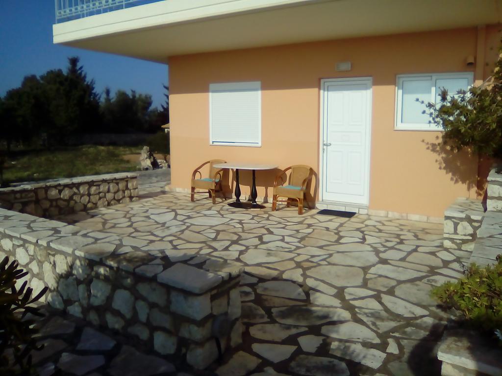 Kalivakia View Apartment Tsoukaladhes Ngoại thất bức ảnh